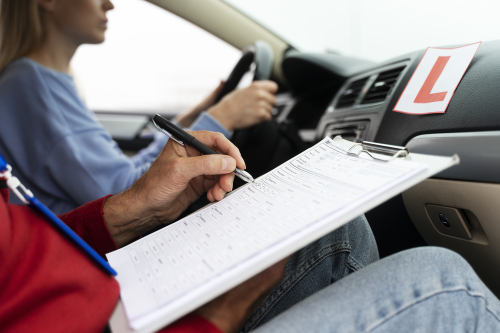 4 Ways the UK and US Driver's Tests Are Surprisingly Similar